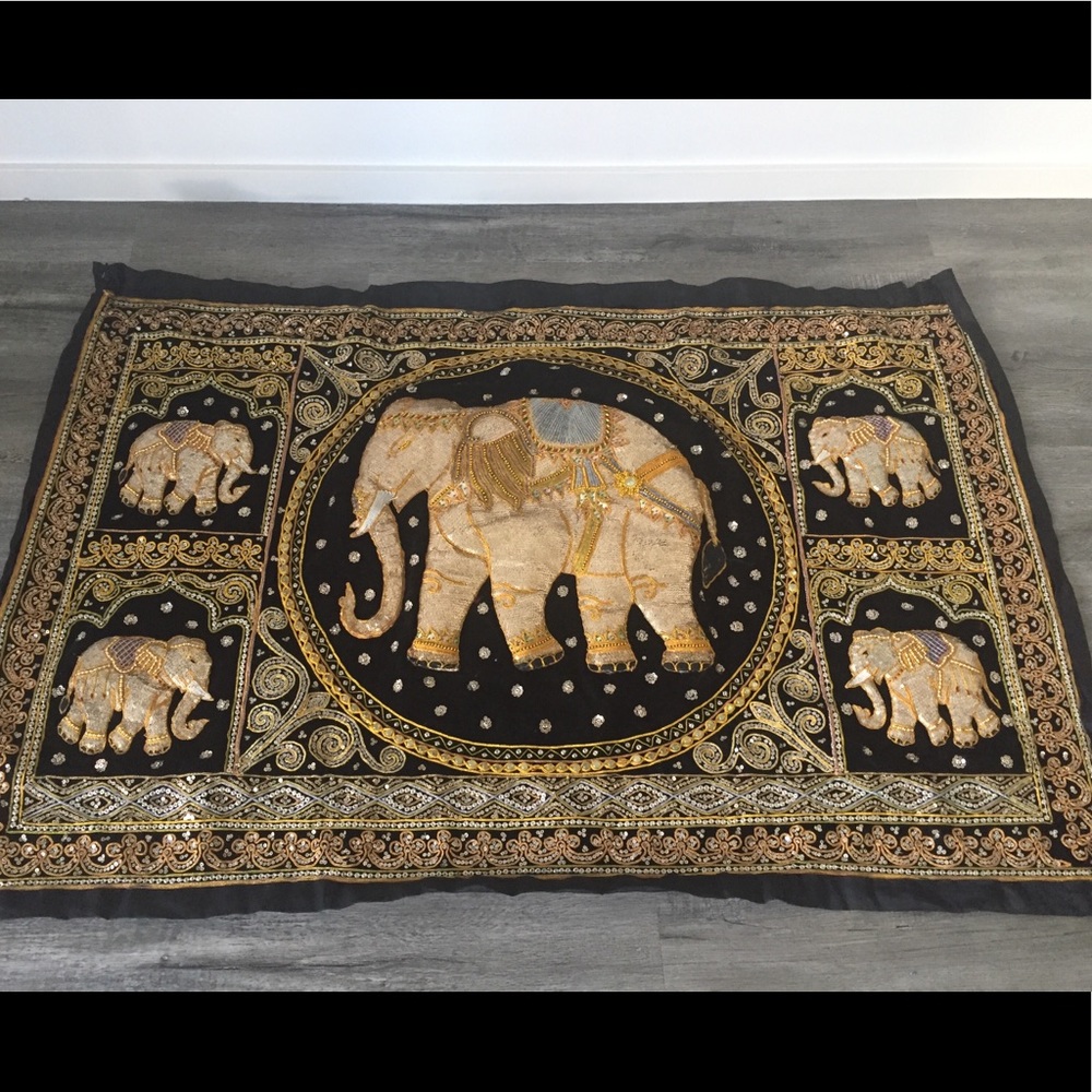 Rare Vintage Sequenced Tapestry from the 70’s✨